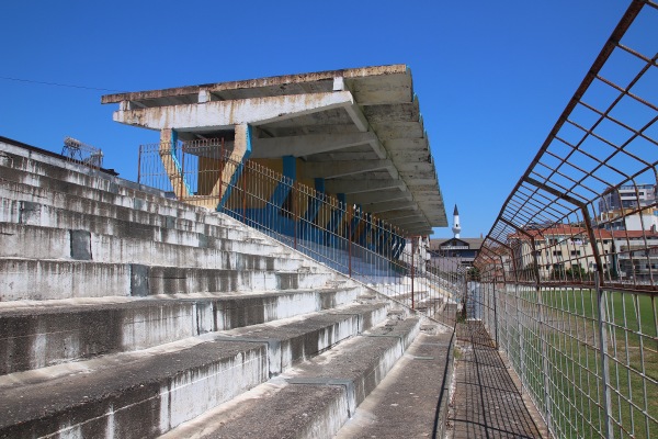 Stadiumi Brian Filipi - Lezhë