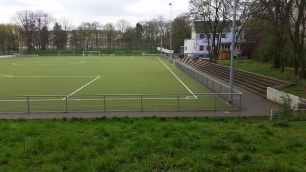 Sportanlage Apenrader Straße - Köln-Neuehrenfeld