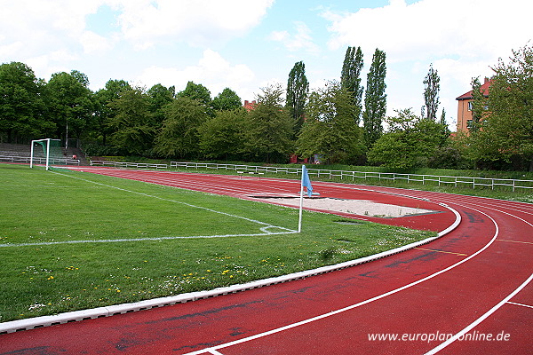 Friedrich-Ebert-Stadion - Berlin-Tempelhof