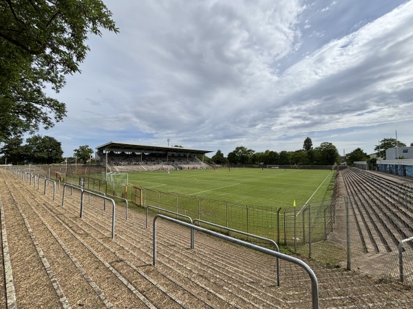 Seppl-Herberger-Stadion am Alsenweg - Mannheim-Waldhof