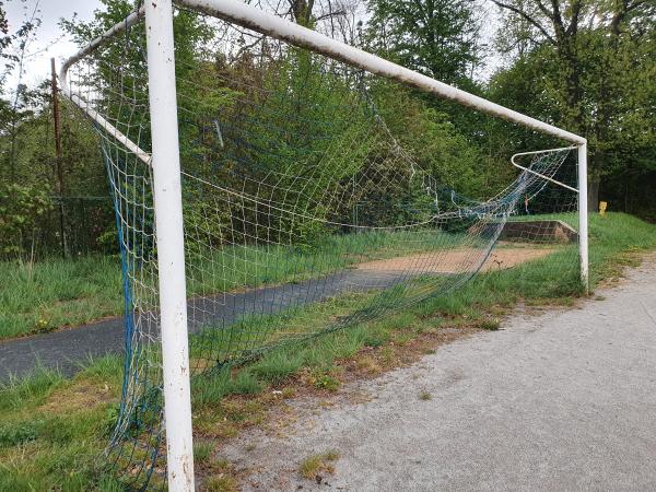 Sportplatz an der Grundschule - Lohmen/Sachsen