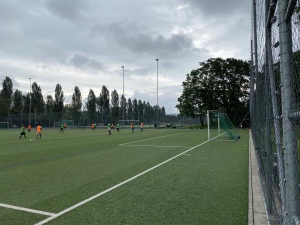 Sportanlage Hardhof Platz 3 - Zürich