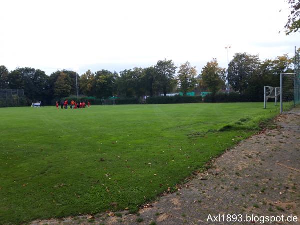 Sportzentrum Roßdorf Platz 3 - Roßdorf bei Darmstadt