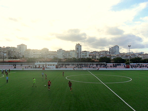 Estádio Francisco Lázaro - Lisboa