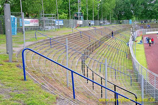 Stadion am Bornheimer Hang - Frankfurt/Main-Bornheim