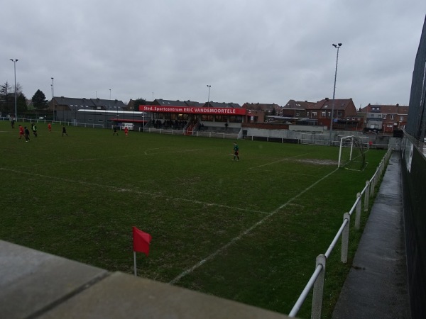 Stadion Eric Vandemoortele - Menen-Lauwe
