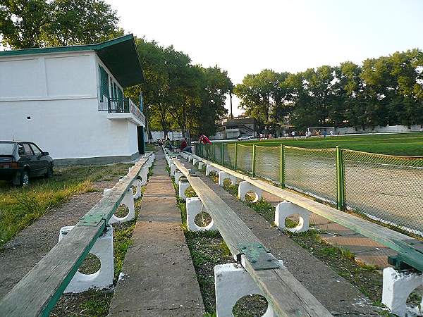 Stadionul Locomotiv - Bălți