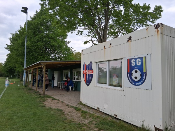 Sportplatz am Bahnhof - Bartenshagen-Parkentin