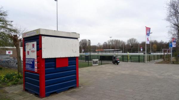 Sportpark Drie Burg veld 08-JOS Wgm veld 1 - Amsterdam