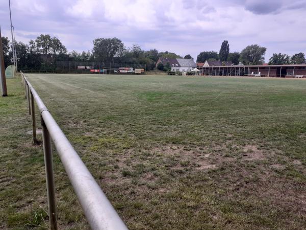 Sportanlage Kurländer Weg C-Platz (alt) - Hannover-Ledeburg
