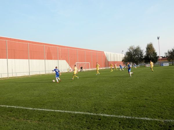 Štadión FK Slovan Ivanka pri Dunaji - Ivanka pri Dunaji