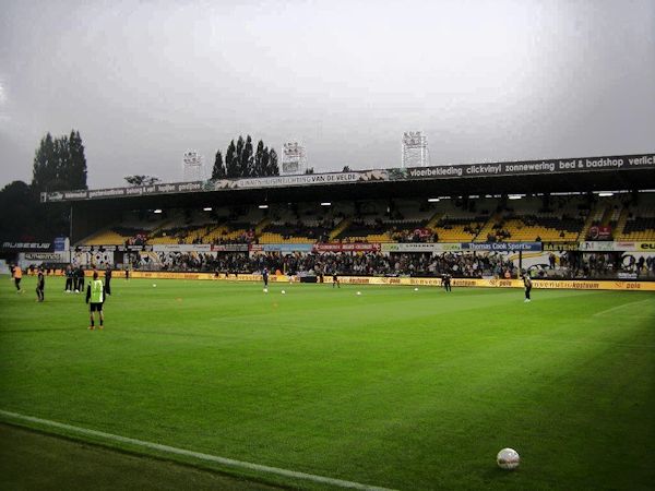 Stedelijk Sportstadion Daknam - Lokeren