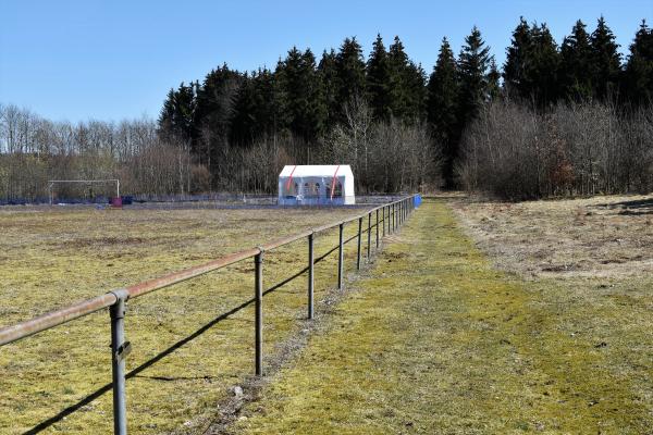 Sportplatz Zehnhausen - Zehnhausen bei Renneord