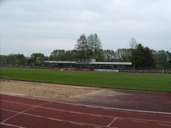 Friedrich-Ludwig-Jahn-Stadion im Jahn-Sportpark - Neubrandenburg