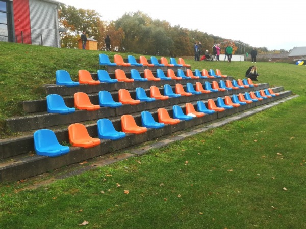 Jürgen-Behne-Stadion der Sportanlage Vögelser Straße - Lüneburg-Ochtmissen