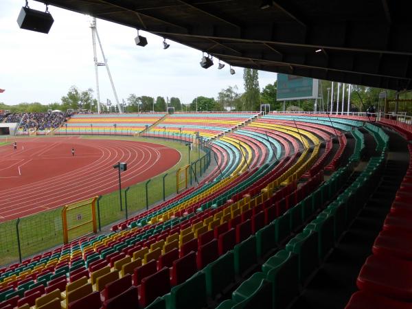 Friedrich-Ludwig-Jahn-Sportpark - Berlin-Prenzlauer Berg