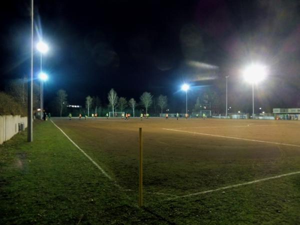 Vulkanstadion Nebenplatz - Kruft