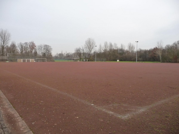 Sportanlage Karl-Arnold-Ring Platz 2 (alt) - Hamburg-Wilhelmsburg