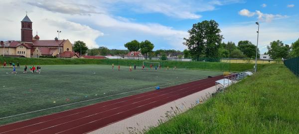 Stadion MOSiR w Żary Boisko obok  - Żary