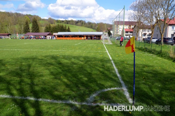 Fotbalové hřiště Lánov - Lánov