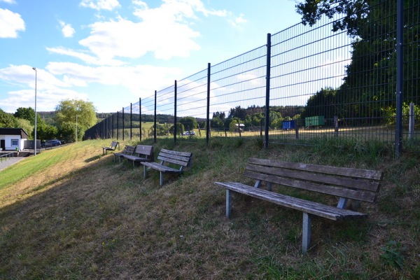 Sportplatz Derschen - Derschen