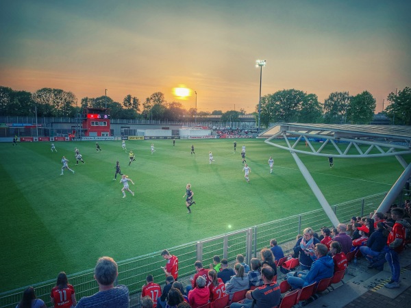 Ulrich-Haberland-Stadion - Leverkusen