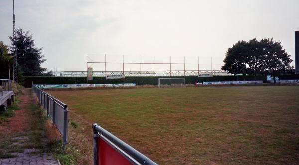 Stadion an der Schulstraße - Weingarten/Pfalz