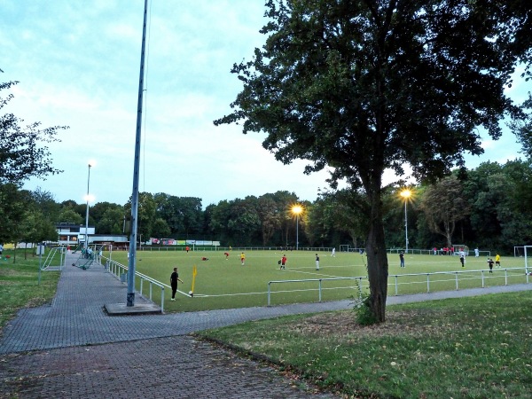 Bezirkssportanlage Auf der Reihe Platz 2 - Gelsenkirchen-Rotthausen