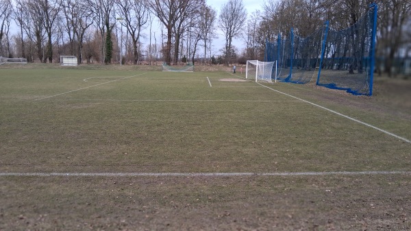 Stadion SOSiR w Słubice Boisko obok 3 - Slubice