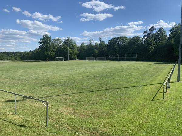 Sportplatz am Bürgerhaus - Büdingen-Michelau