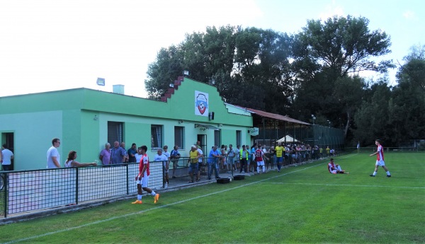 Futbalový štadión Letničie - Letničie