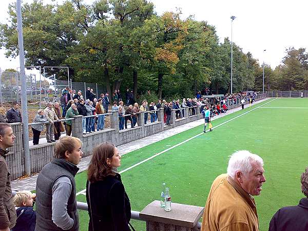 Waldstadion - Wachtberg-Berkum