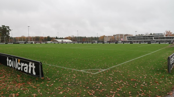 Sportpark Valznerweiher Platz 6 - Nürnberg-Zerzabelshof