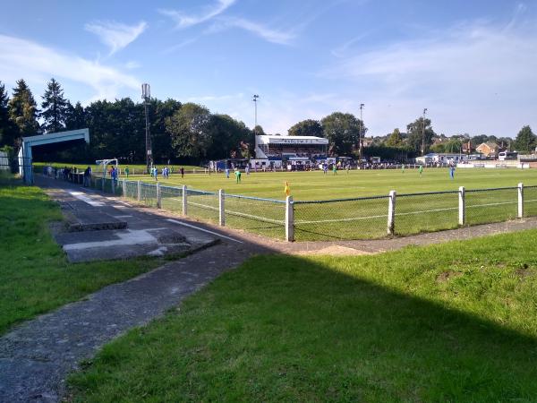 Alfred Davis Memorial Ground - Marlow, Buckinghamshire