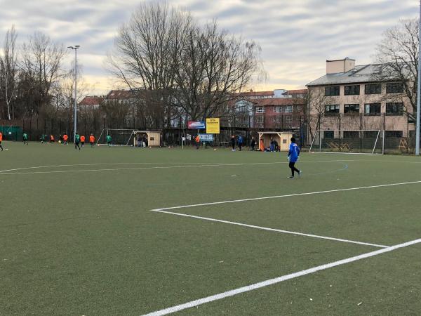 Sportplatz Pichelswerder Straße - Berlin-Pankow