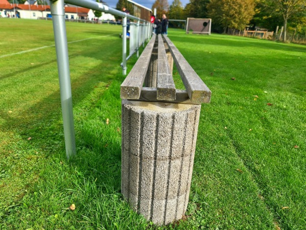 Waldsportplatz - Langenleuba-Niederhain