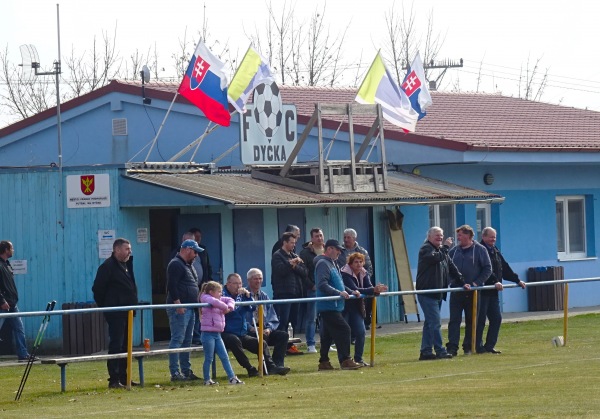 Futbalový štadión Dyčka - Vráble-Dyčka