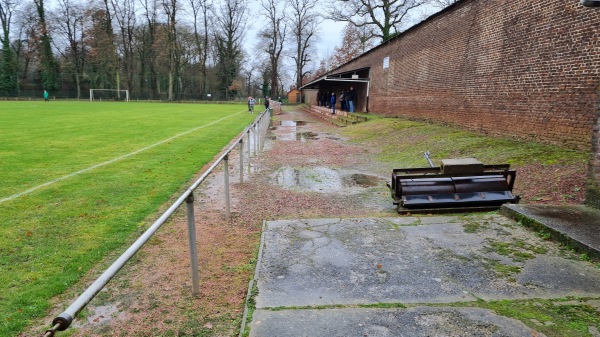 Complex Dreef - Maasmechelen-Leut