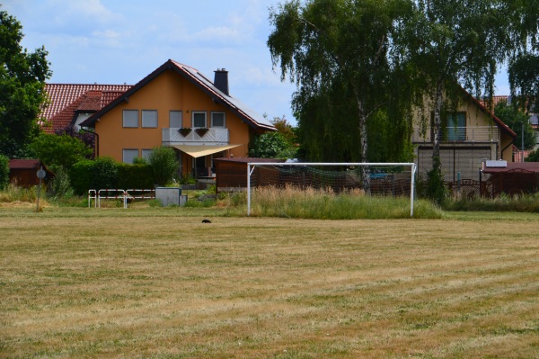 Sportplatz In den Niederwiesen - Mettenheim/Rheinhessen