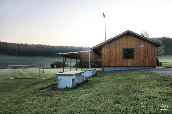 Sportplatz Schafhof - Zimmern unter der Burg