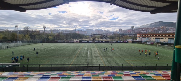 Campo de Fútbol de Etxebarri Futbol Zelaia - Echévarri (Etxebarri), PV