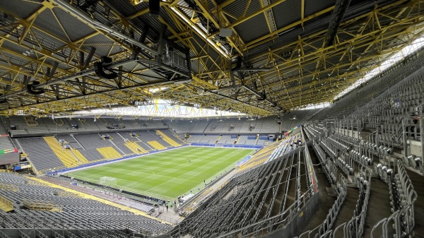 Signal-Iduna-Park - Dortmund-Westfalenhalle