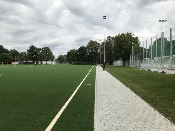 Bezirkssportanlage Lerchenau Platz 4 - München-Lerchenau