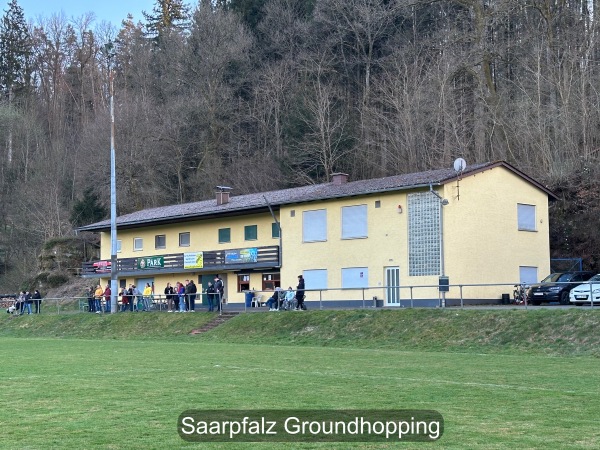 Sportplatz Wallhalben - Wallhalben