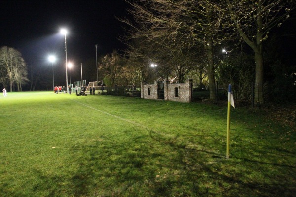 Sportplatz Ovenstädt - Petershagen/Weser-Ovenstädt