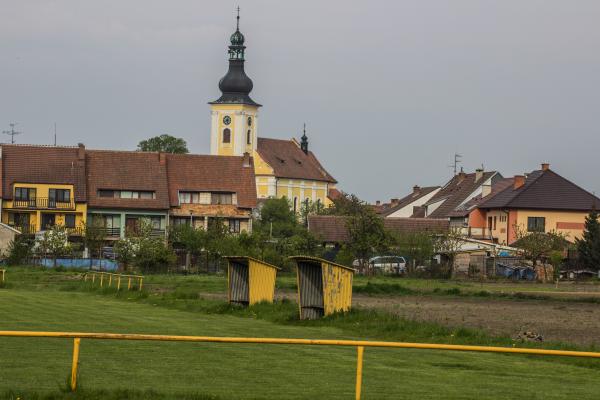 Fotbalové hřiště Milotice - Milotice
