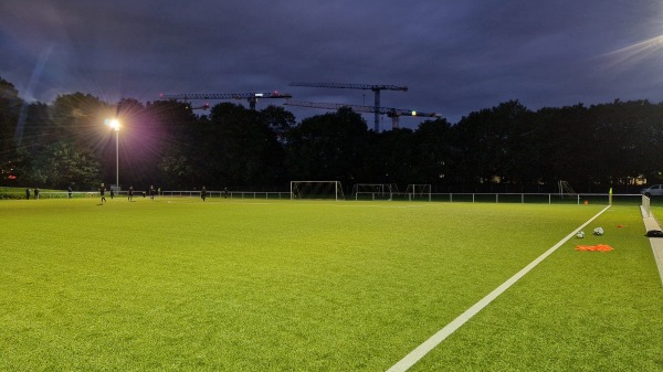 Sportanlage Schwere-Reiter-Straße Platz 3 - München-Neuhausen