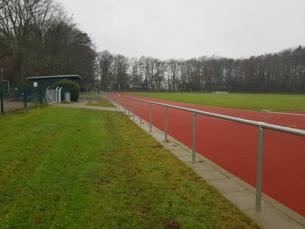 Sportplatz am Reesenbüttel - Ahrensburg