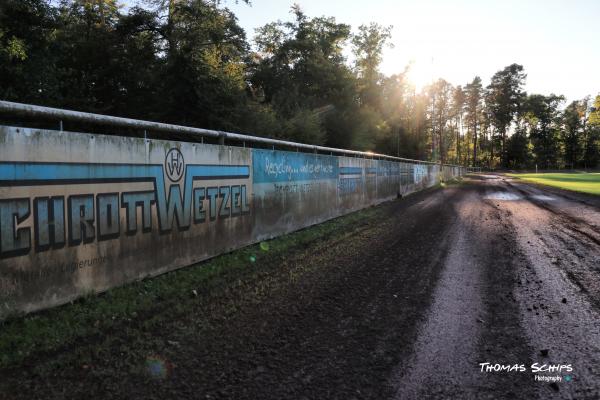 Stadion in der Schelmenhecke - Hatzenbühl 