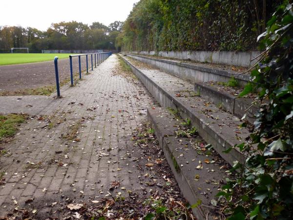 Bezirkssportanlage Königskinderweg - Hamburg-Schnelsen